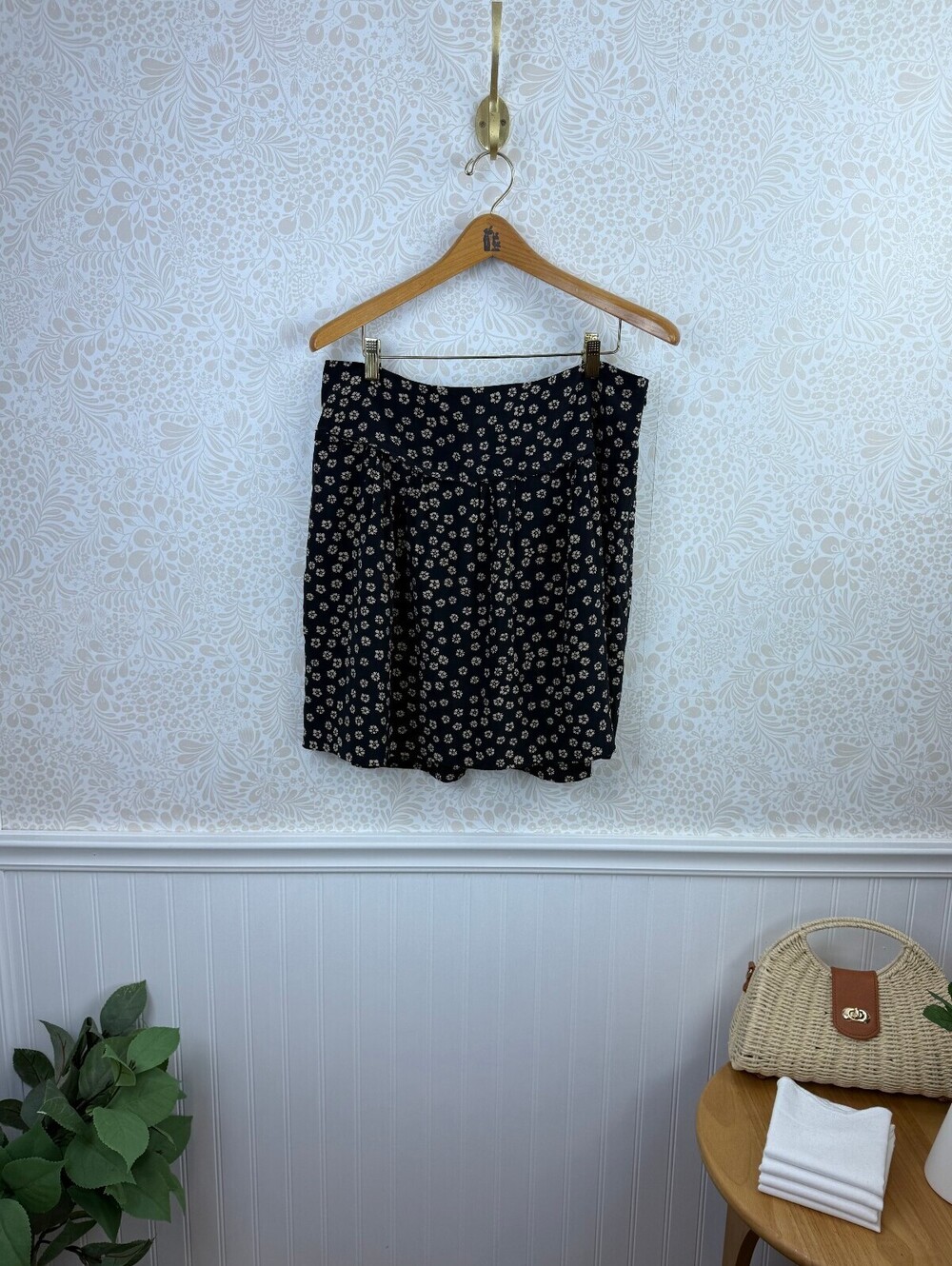 Madewell Black and Tan Floral Print Mini Ruffle Side Zip Skirt - Size - 12